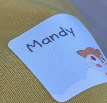 Washable Clothing Label Material for Direct Fabric Application Wasbaar kledinglabelmateriaal voor directe toepassing op textiel